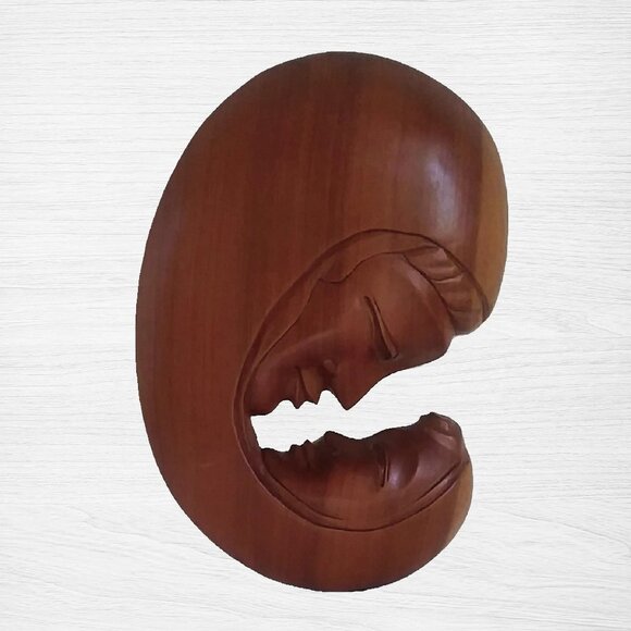 Mother and Child Wooden Plaque Wall Decor Carved Wood Madonna & Child - Picture 1 of 9